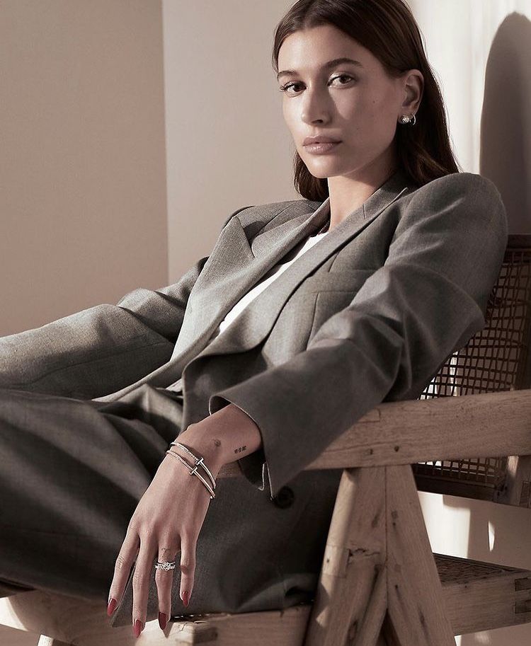 Faspoint | Hailey Bieber fashion